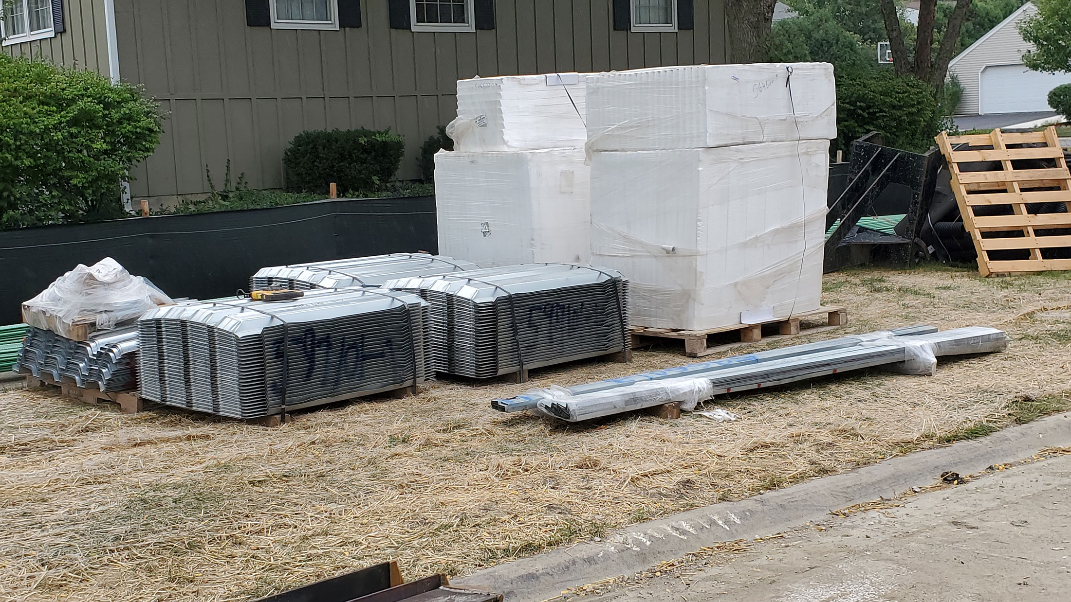 City of Wheaton | Delivery of Galvanized SIP-Decking